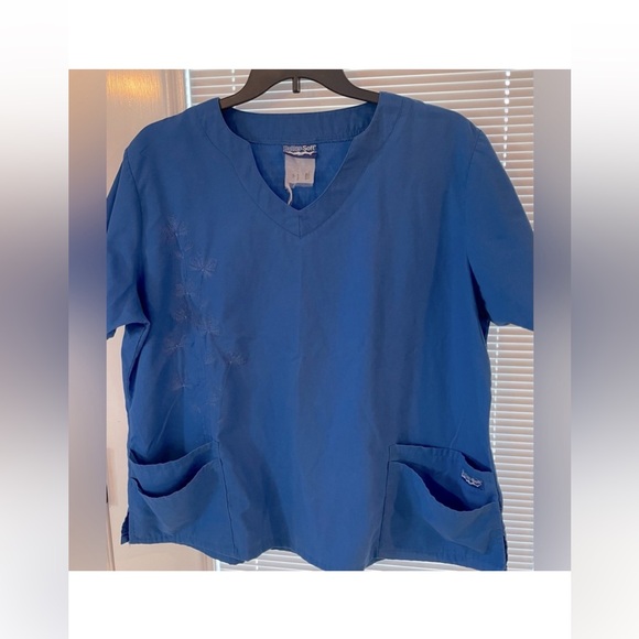 Women’s Scrubs PANTS & TOPS - Plus Sizes
$5 Each - Picture 6 of 13